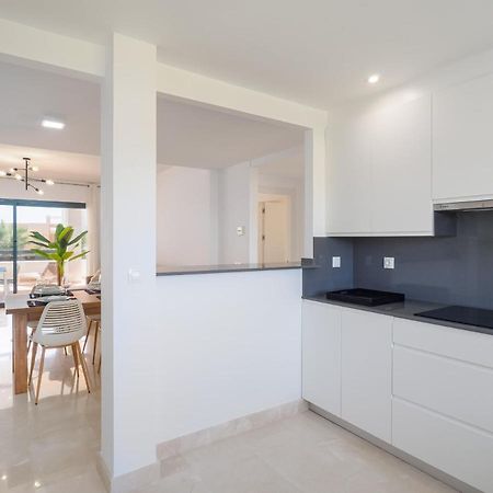 2306 - Brand New Apt, Walking Distance To Beach! Casares Luaran gambar