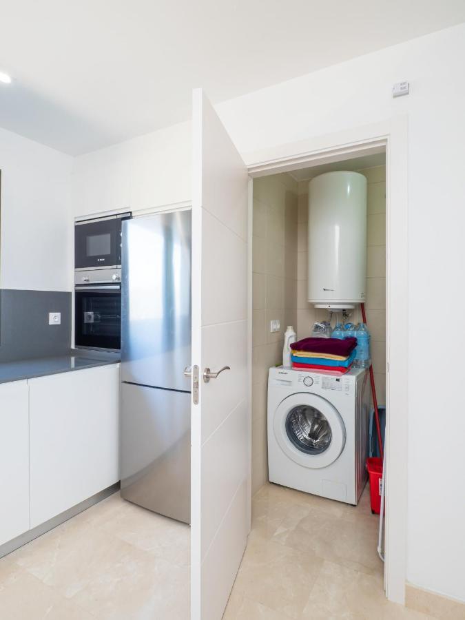 2306 - Brand New Apt, Walking Distance To Beach! Casares Luaran gambar